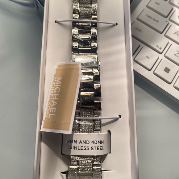 MICHAEL KORS Pavé Silver-Tone Strap For Apple Watch - Picture 2 of 5